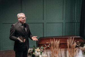 funeral invitation messages