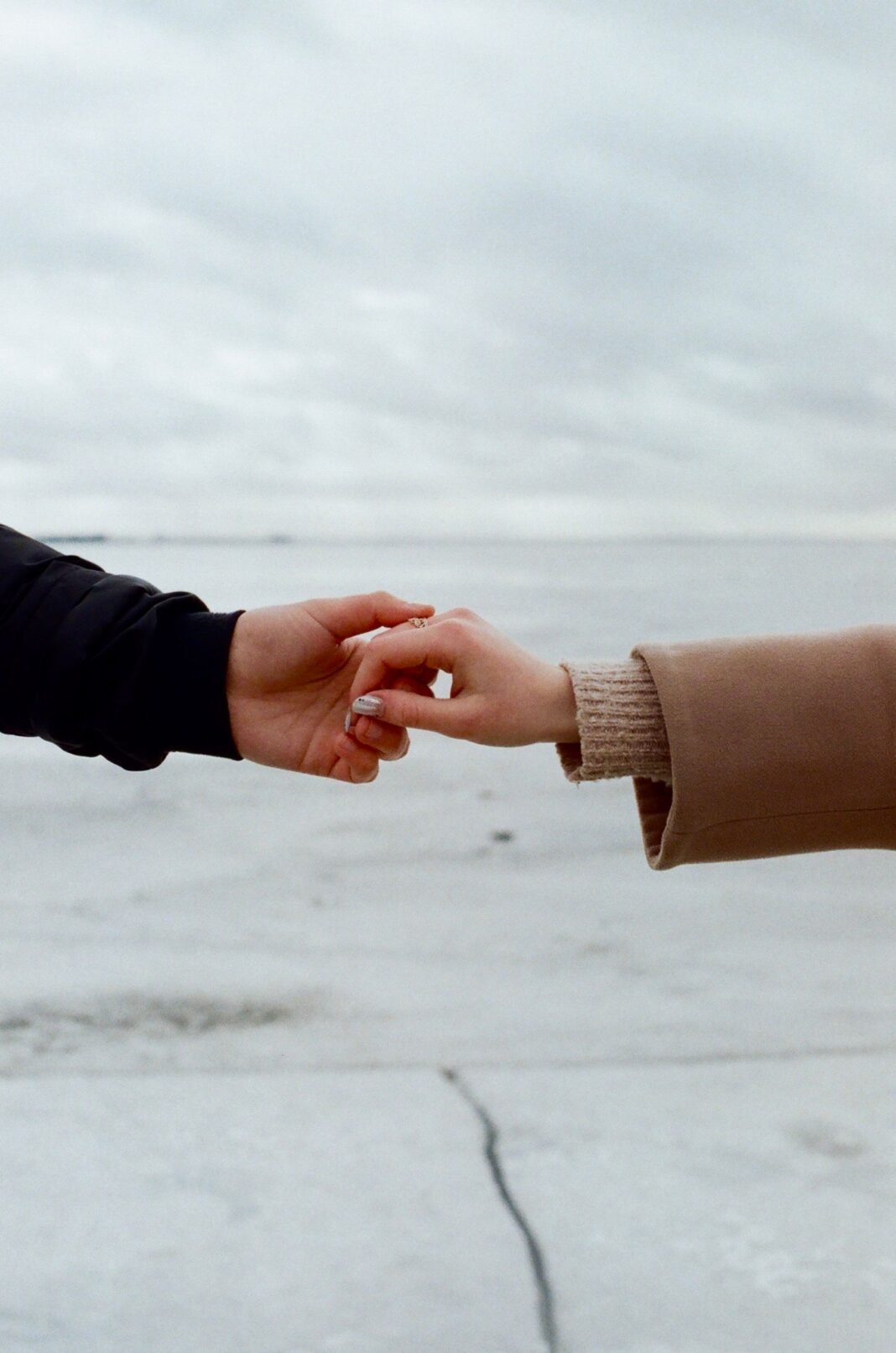 holding hand quotes and messages